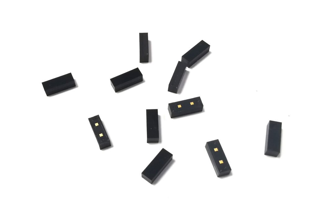 Mini UHF On metal Tag Conqueror Series