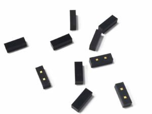 Conqueror Tag 一 High Reliability UHF On-metal Tag